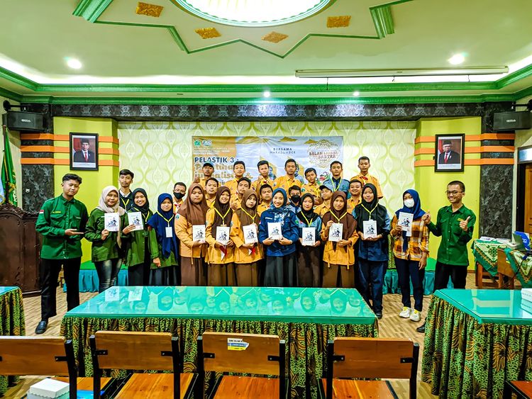Semarak Bulan Bahasa dan Sastra SMK Islam 1 Blitar